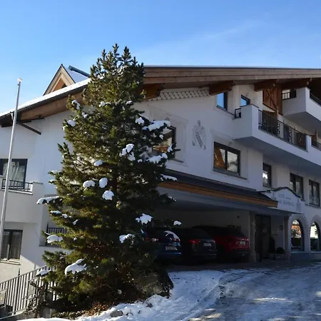 Am Roemerweg Otel 4*