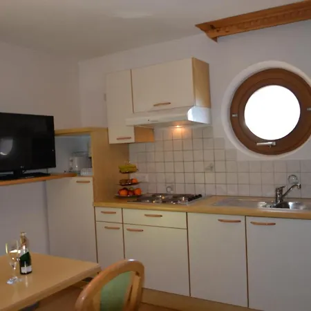 Am Römerweg 4*