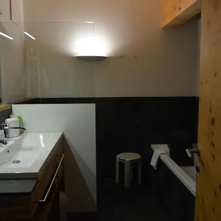 Am Römerweg 4*