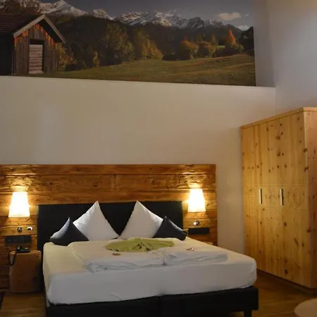 Am Roemerweg Otel 4*