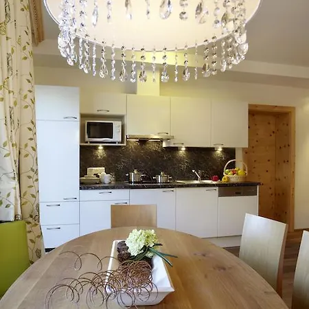 Otel Am Roemerweg Fiss