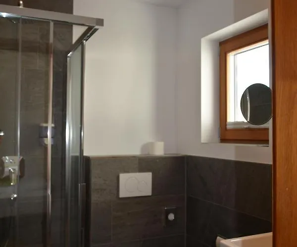 Hotel Am Roemerweg 4*