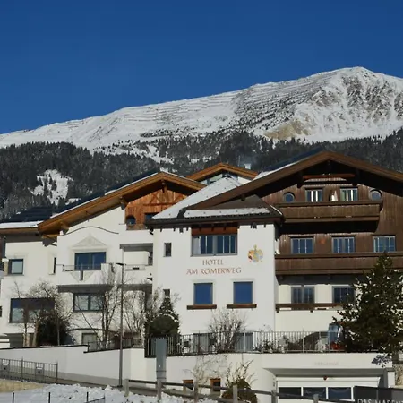 Am Roemerweg فندق