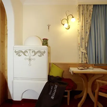 فندق Am Roemerweg