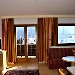 Am Roemerweg 4*