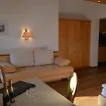 Am Roemerweg 호텔 4*