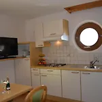 Am Roemerweg 4*